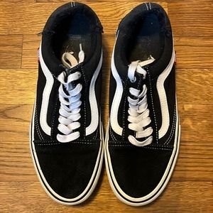 Vans Men Old School Pro Black and White.
